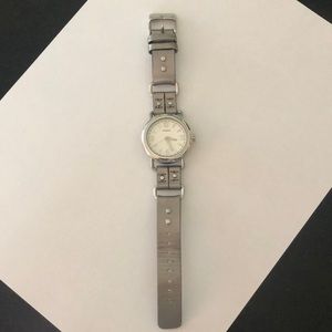 Women’s Silver Fossil Watch